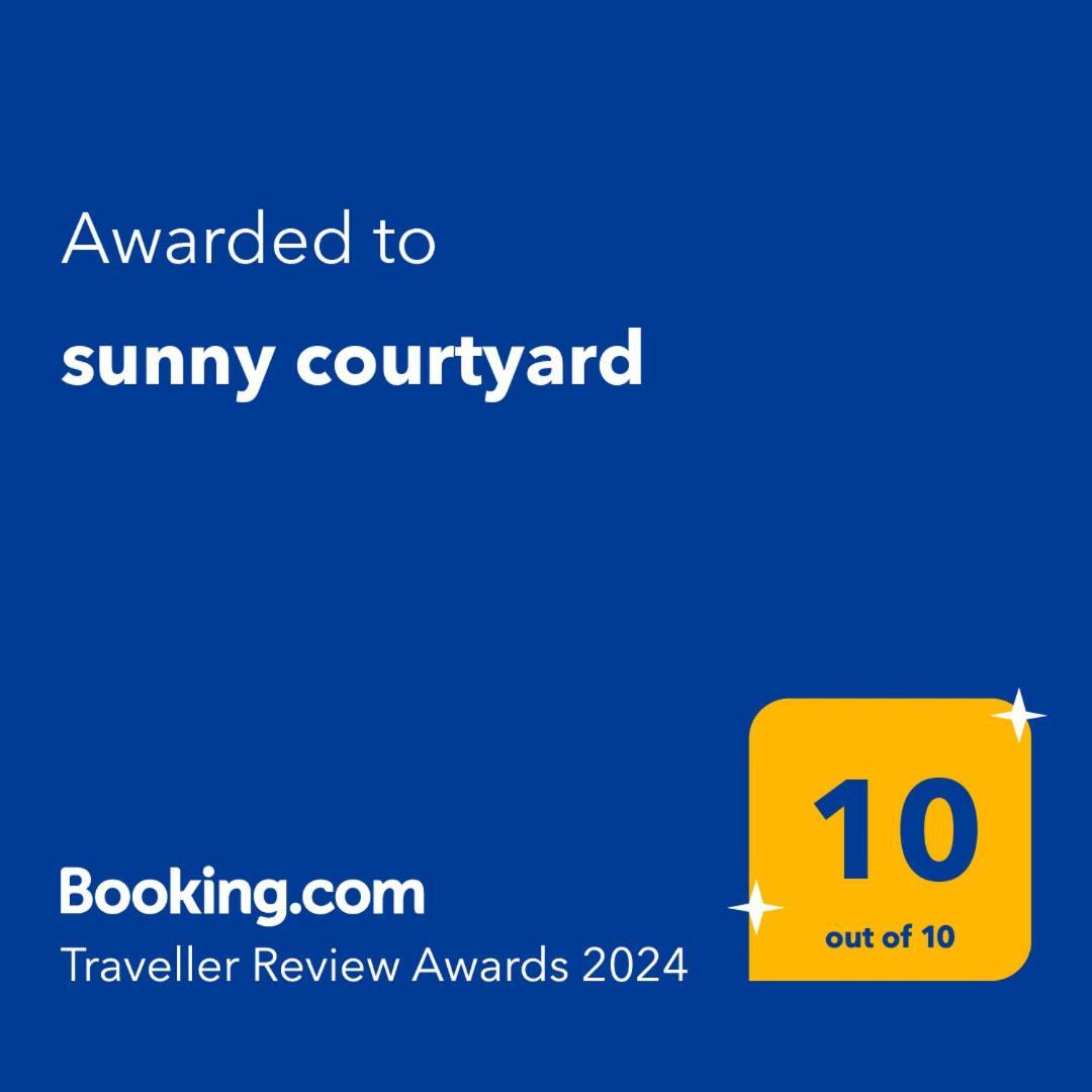 شقة Sunny Courtyard بيومبينوا المظهر الخارجي الصورة