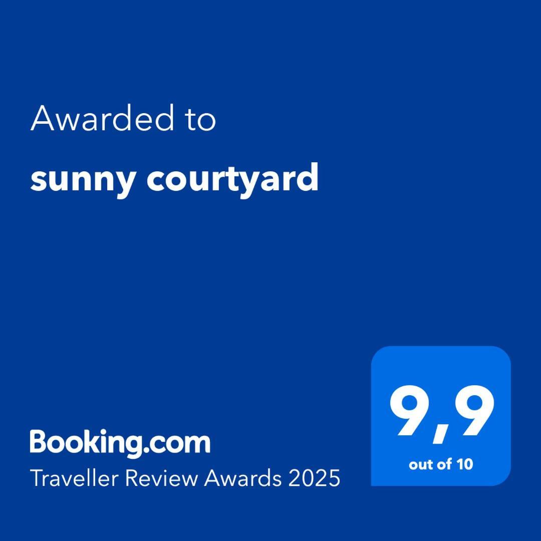 شقة Sunny Courtyard بيومبينوا المظهر الخارجي الصورة